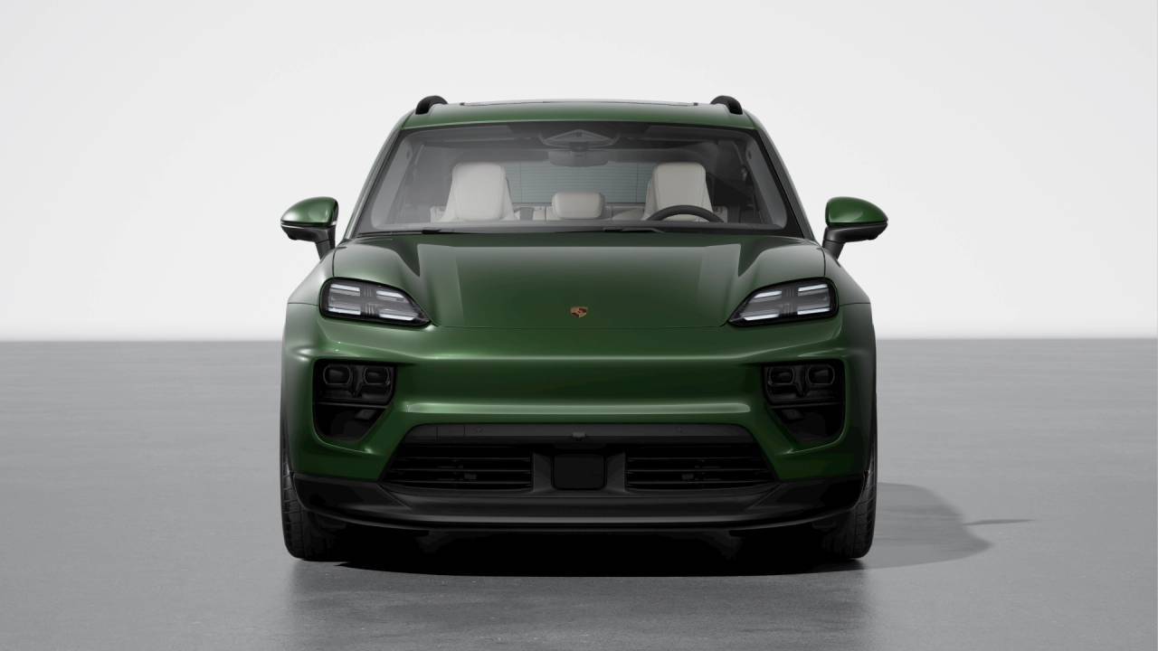 2026 Porsche Macan Newark DE