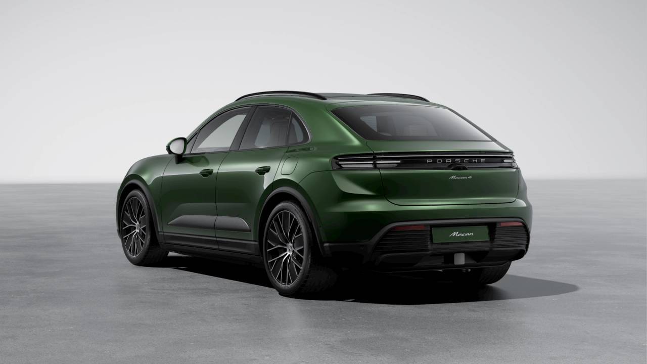 2026 Porsche Macan Newark DE