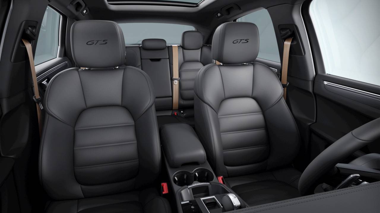 2026 Porsche Macan Newark DE