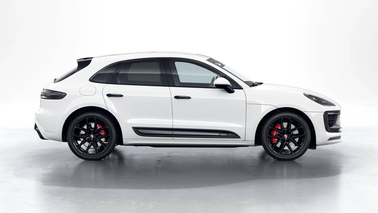 2026 Porsche Macan Newark DE