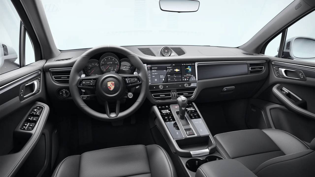 2026 Porsche Macan Newark DE