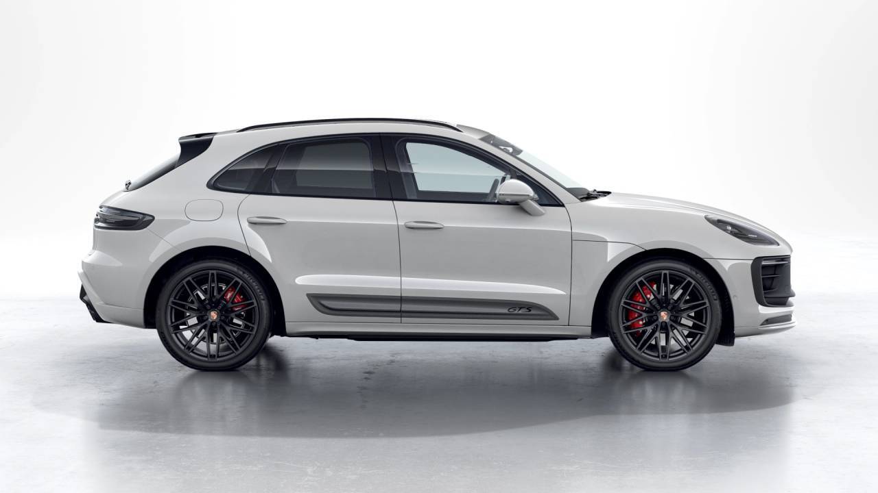 2026 Porsche Macan Newark DE