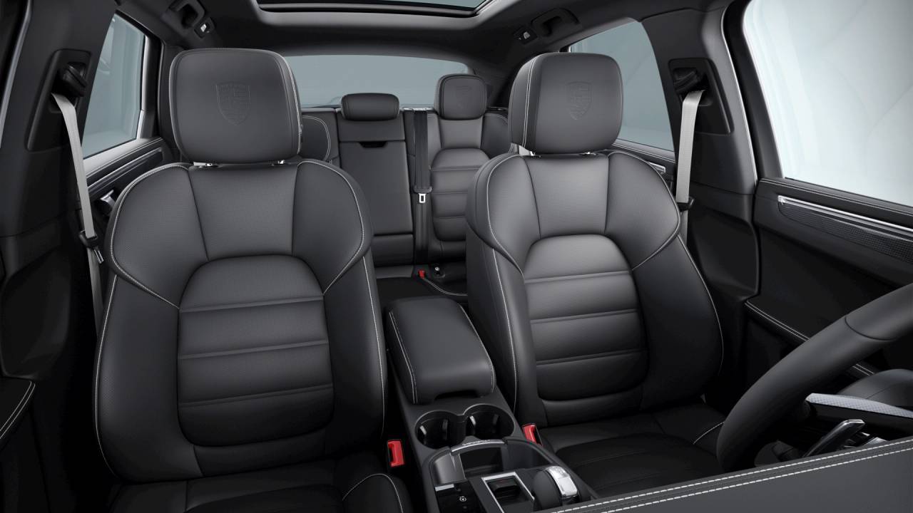 2026 Porsche Macan Newark DE