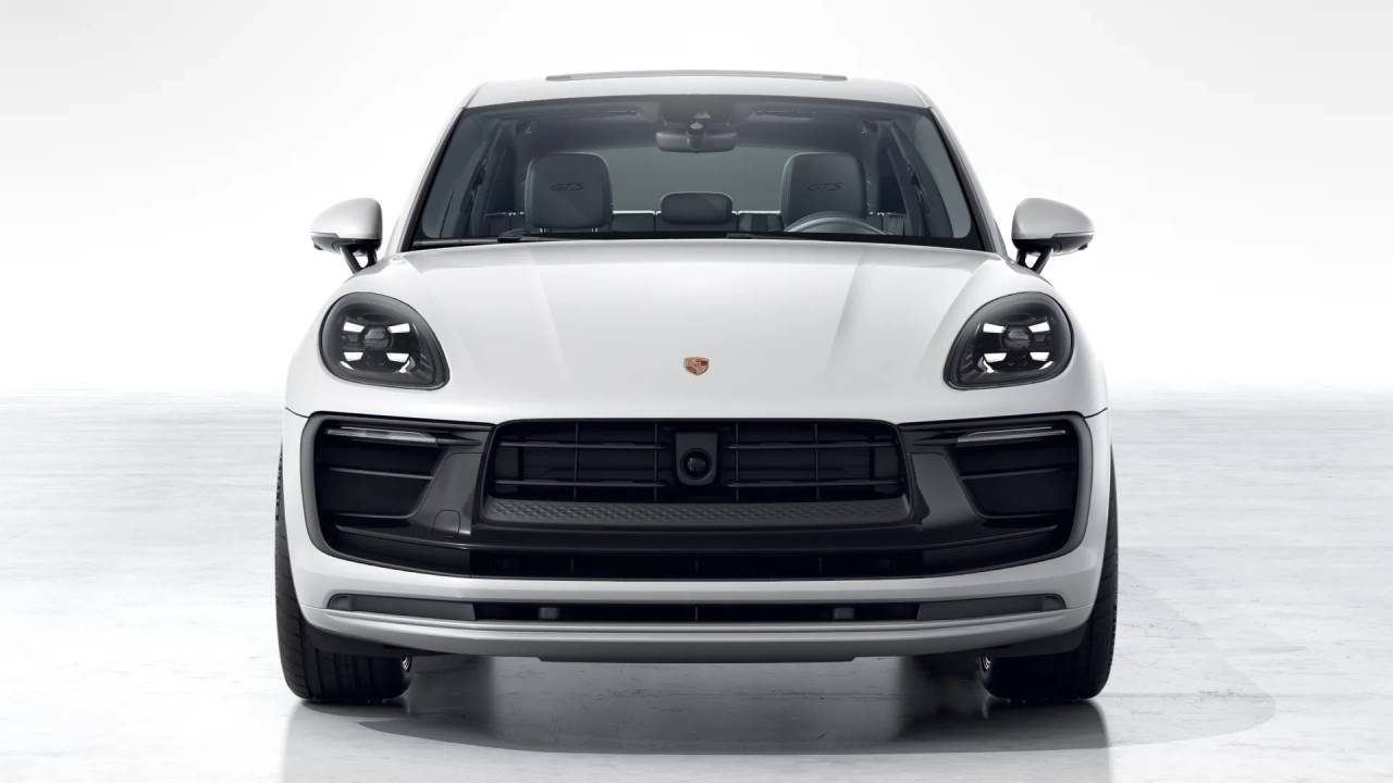 2026 Porsche Macan Newark DE
