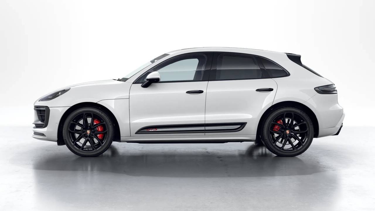 2026 Porsche Macan Newark DE