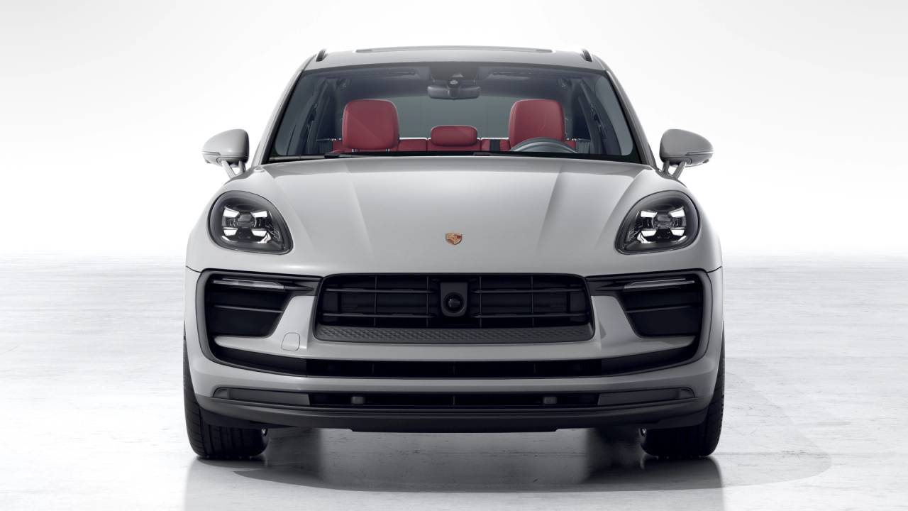 2026 Porsche Macan Newark DE