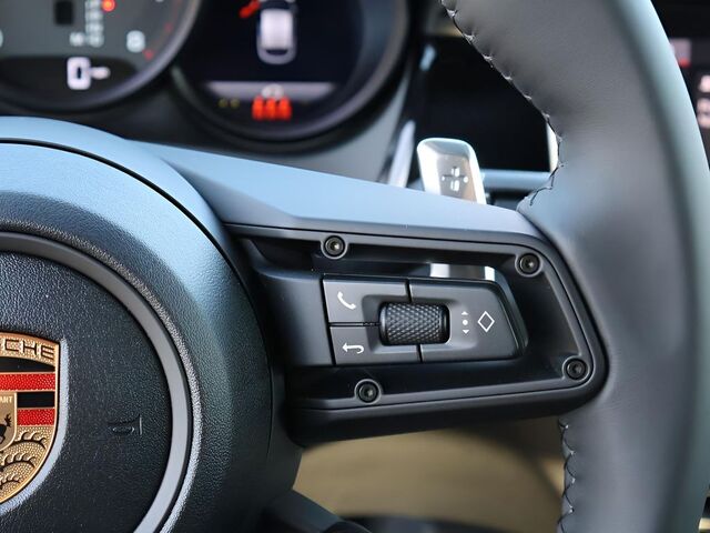 2026 Porsche Macan  Oshkosh WI