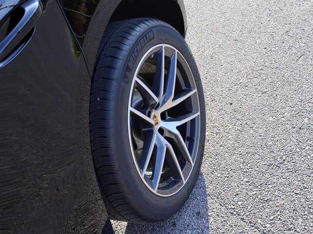 2026 Porsche Macan  Oshkosh WI