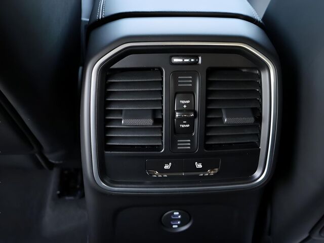 2026 Porsche Macan  Oshkosh WI