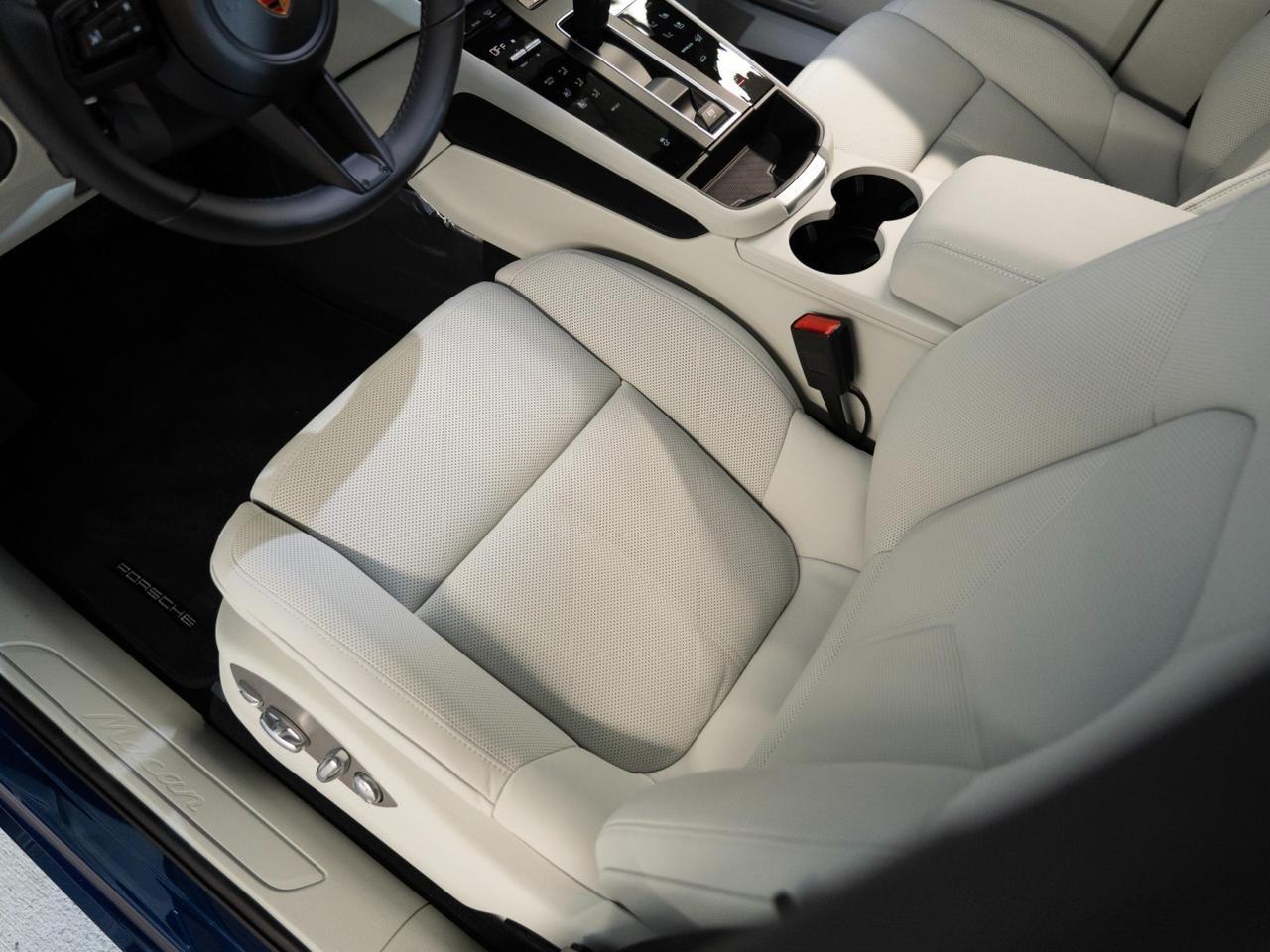 2026 Porsche Macan Pompano Beach FL