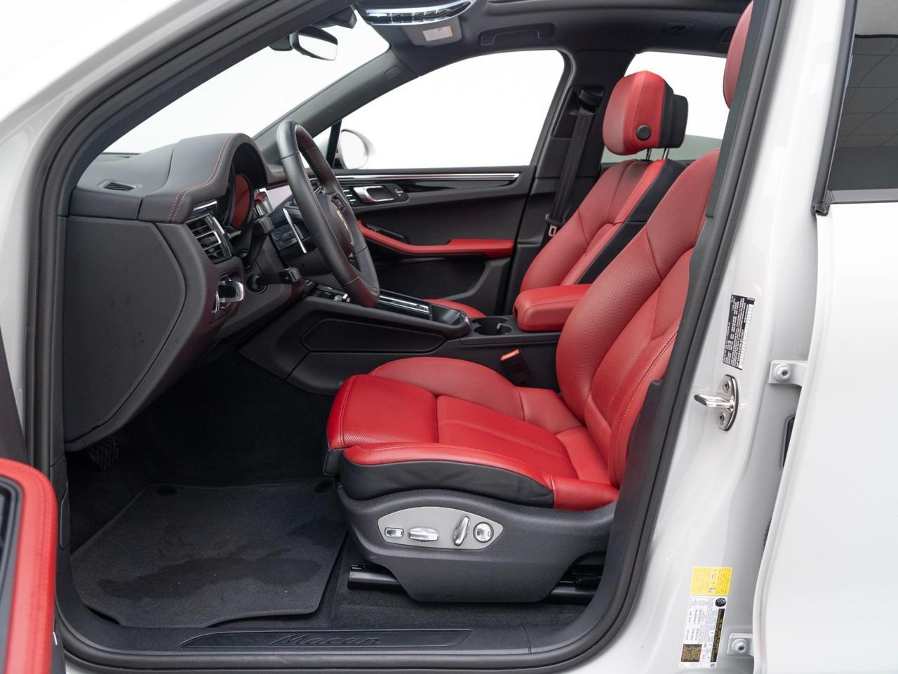 2026 Porsche Macan Pompano Beach FL
