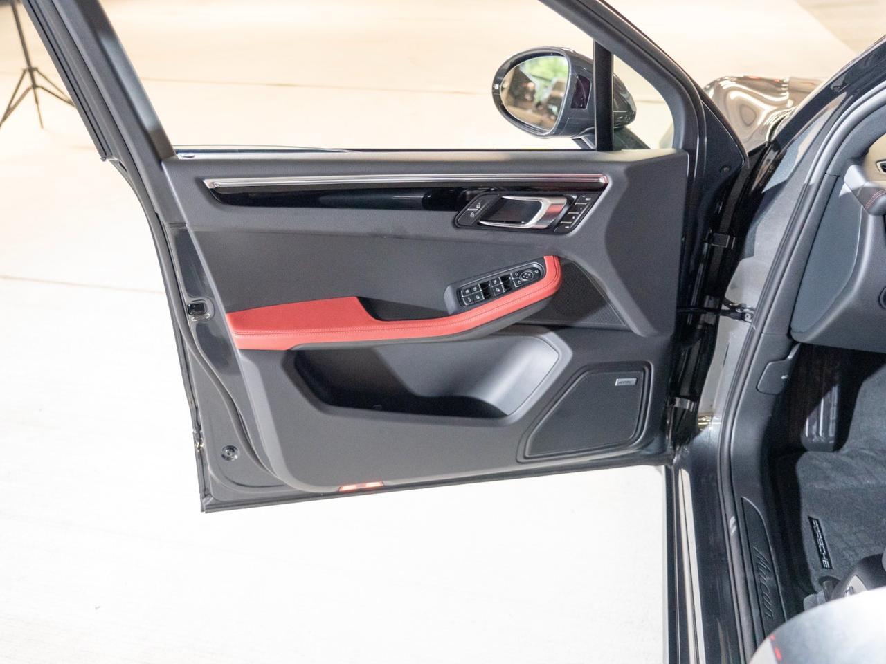 2026 Porsche Macan Pompano Beach FL