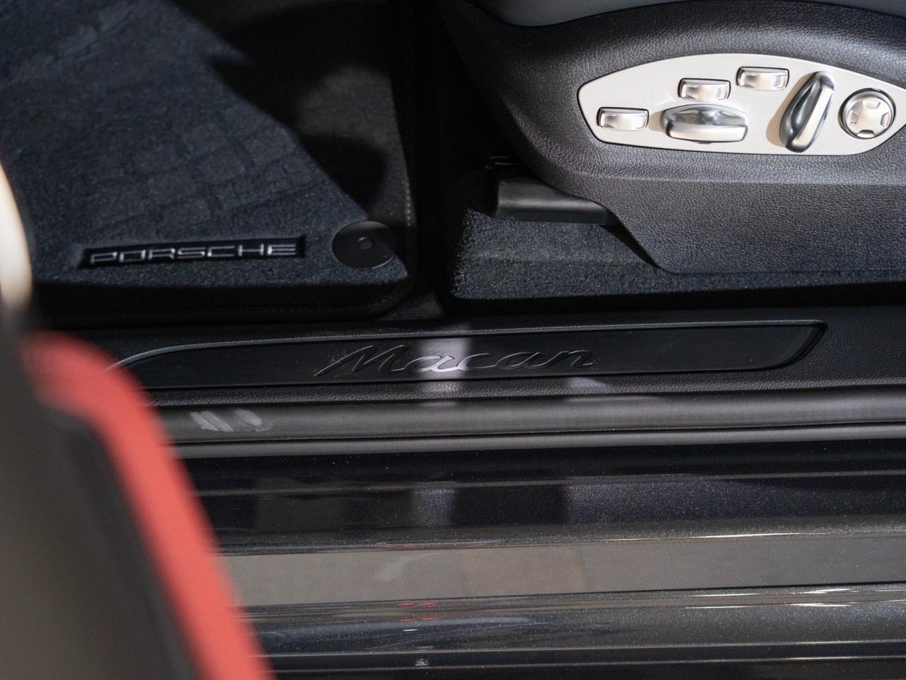 2026 Porsche Macan Pompano Beach FL