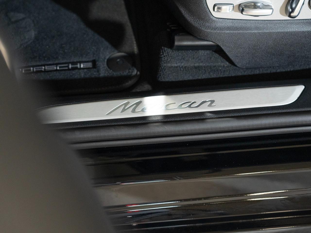2026 Porsche Macan Pompano Beach FL