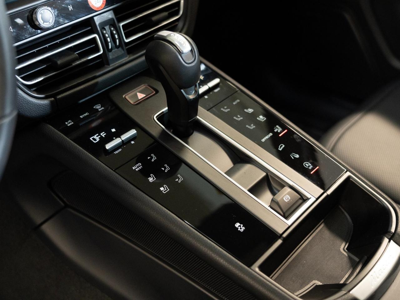 2026 Porsche Macan Pompano Beach FL