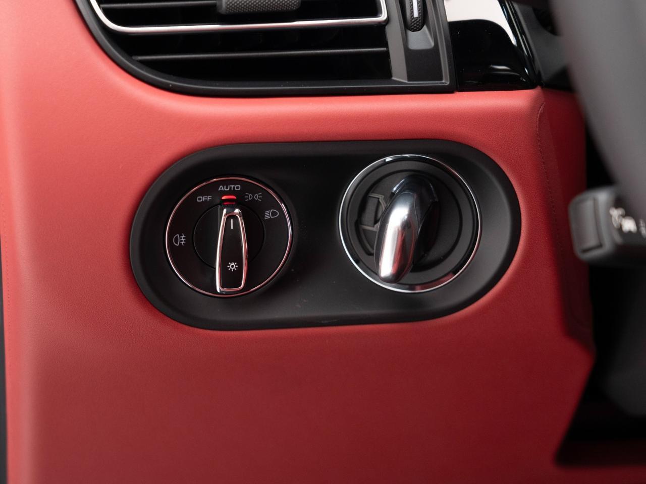 2026 Porsche Macan Pompano Beach FL