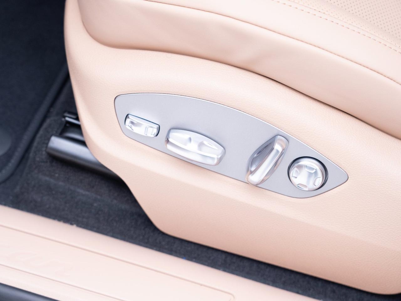 2026 Porsche Macan Pompano Beach FL