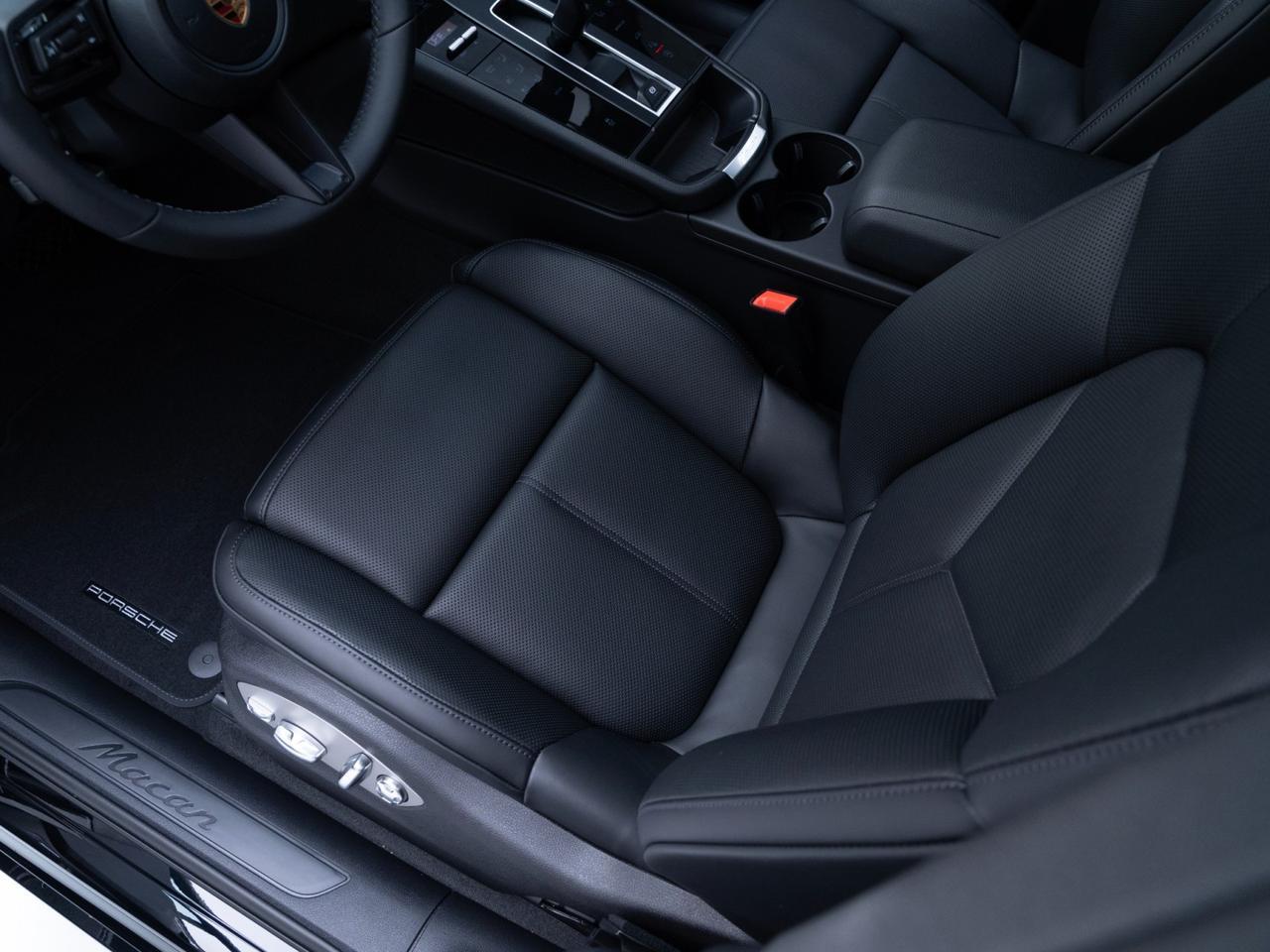 2026 Porsche Macan Pompano Beach FL