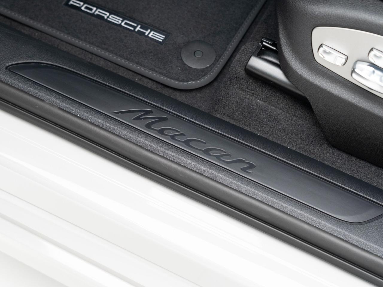 2026 Porsche Macan Pompano Beach FL