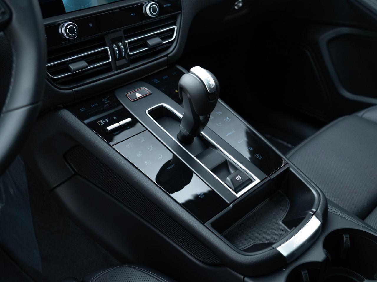 2026 Porsche Macan Pompano Beach FL