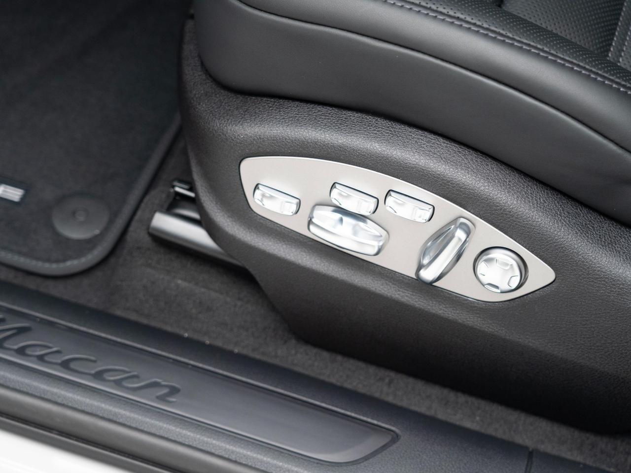 2026 Porsche Macan Pompano Beach FL