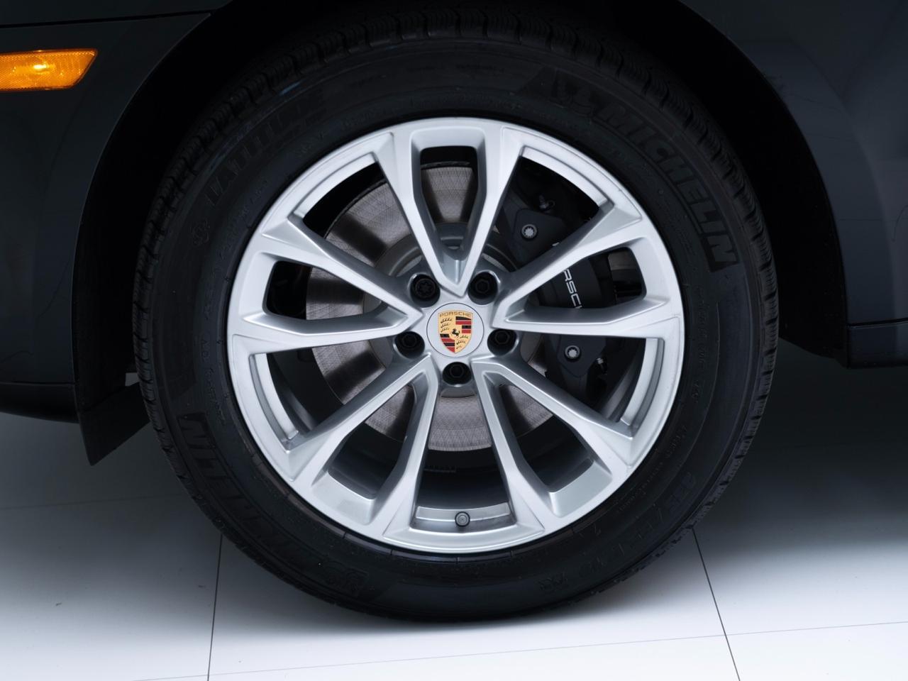 2026 Porsche Macan Pompano Beach FL