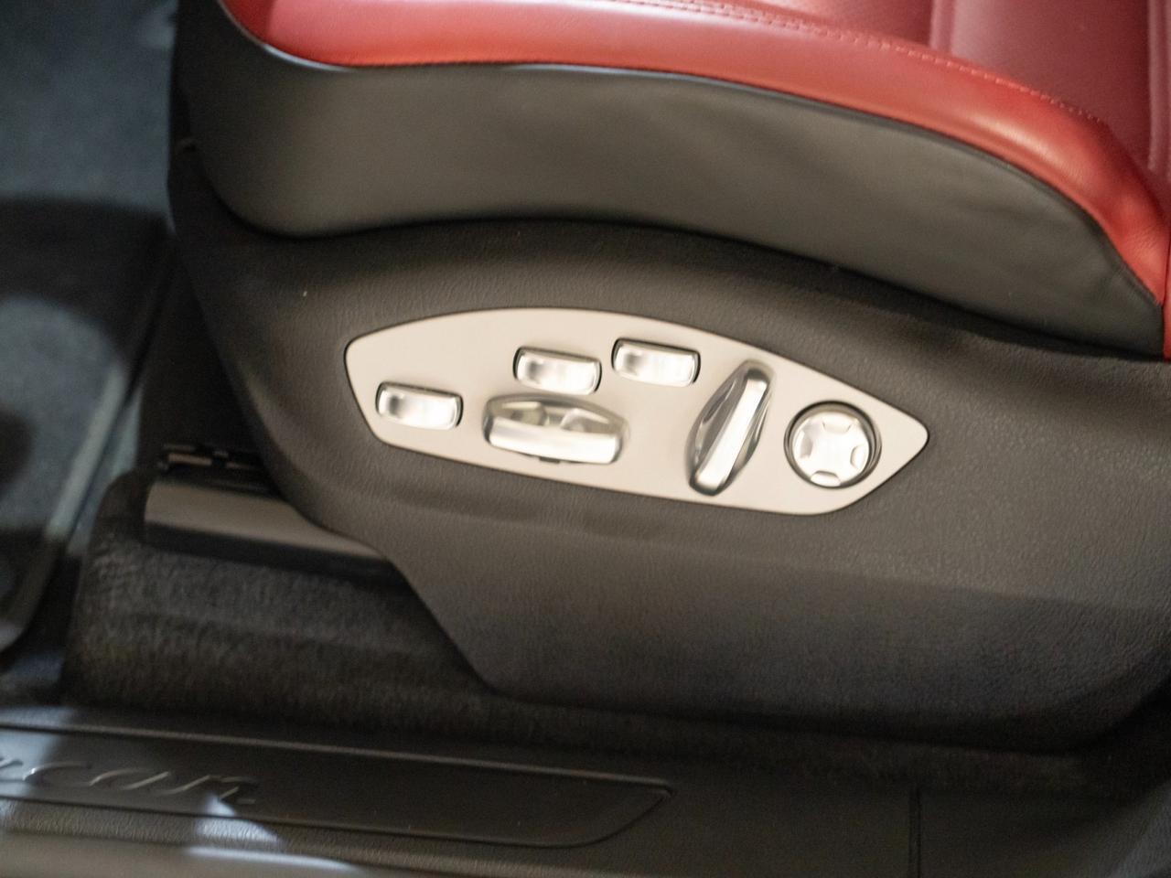 2026 Porsche Macan Pompano Beach FL