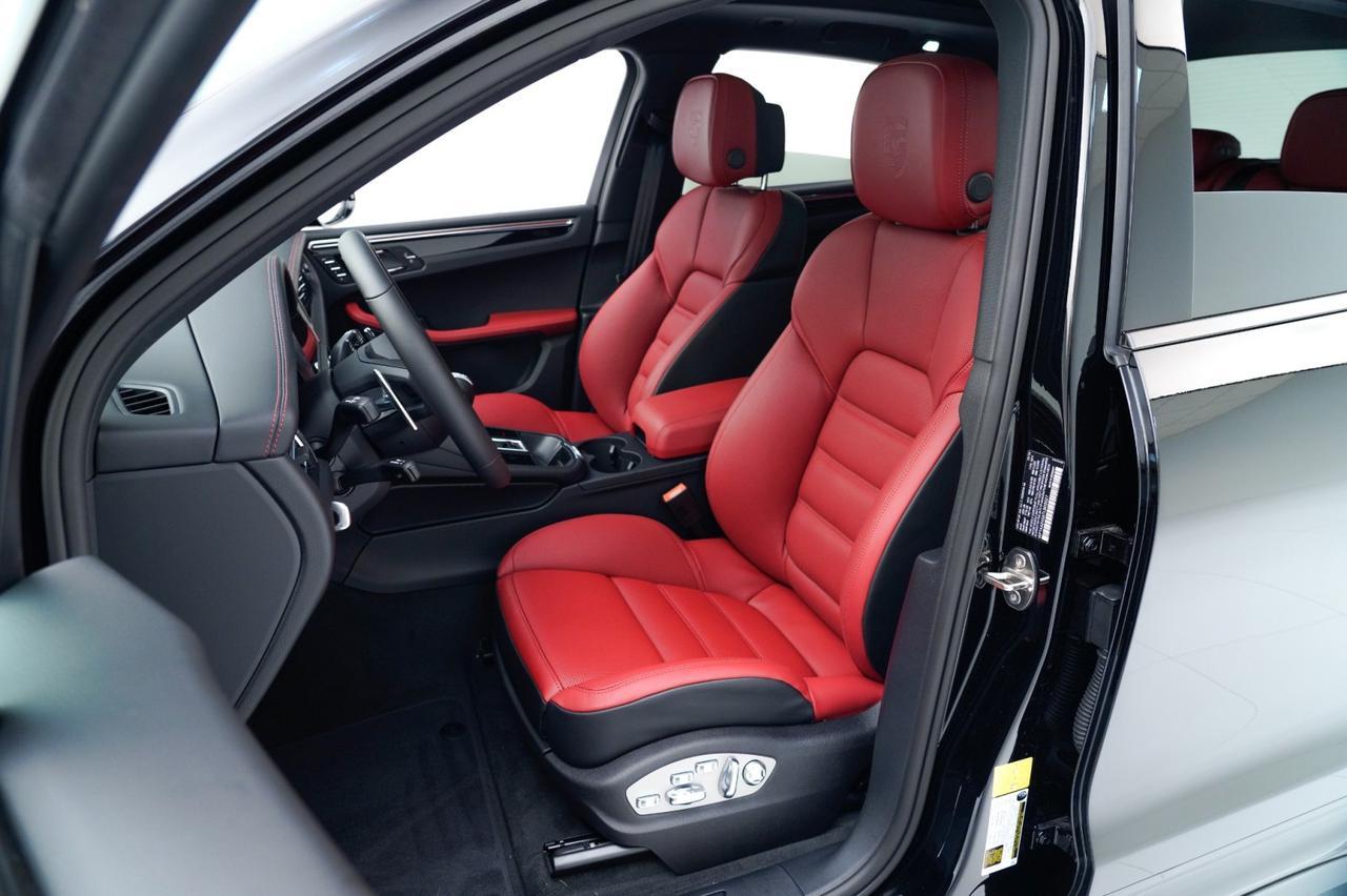 2026 Porsche Macan Pompano Beach FL