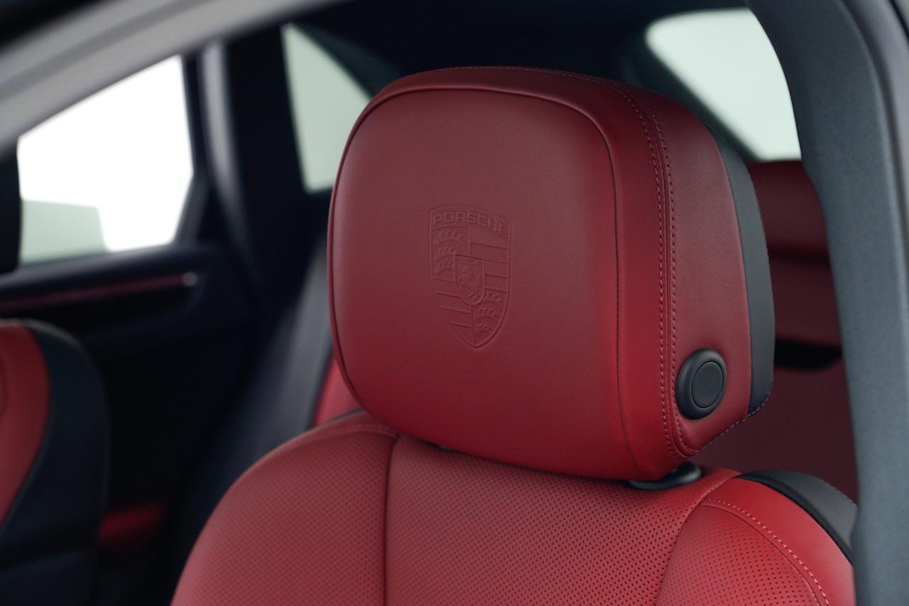 2026 Porsche Macan Pompano Beach FL