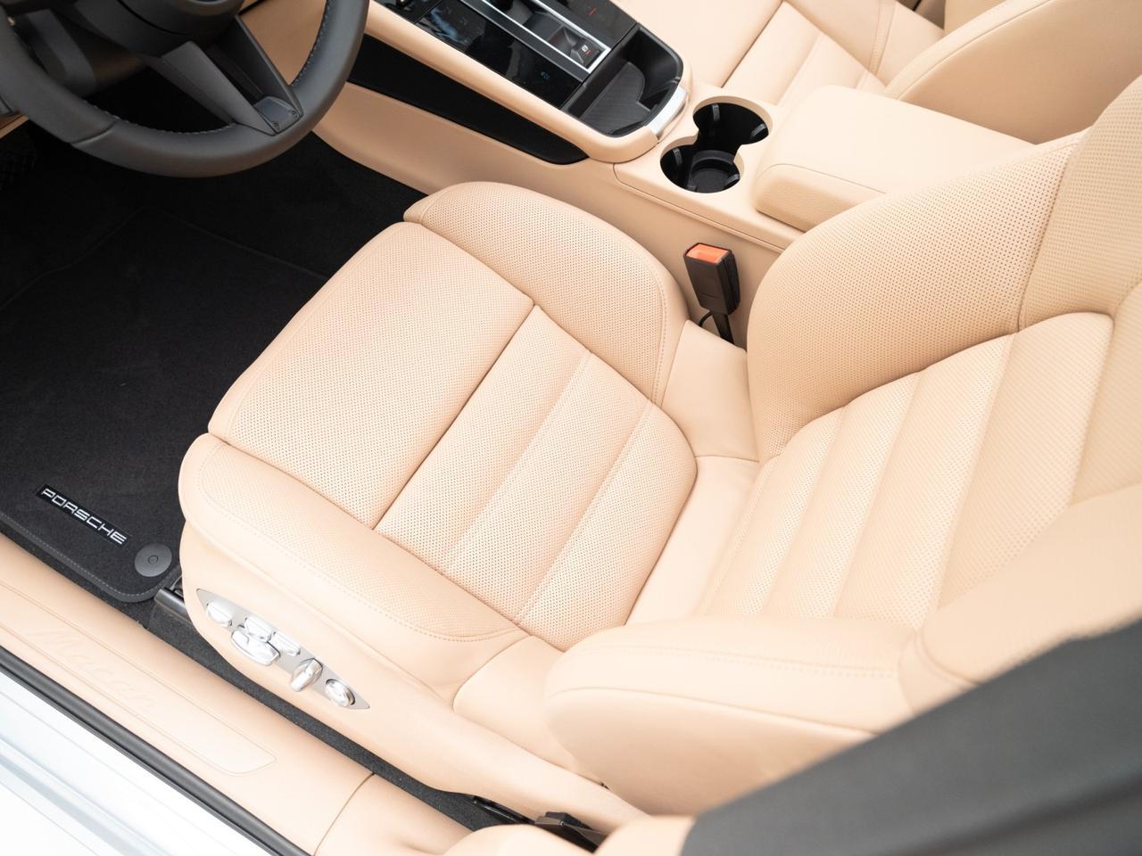 2026 Porsche Macan Pompano Beach FL