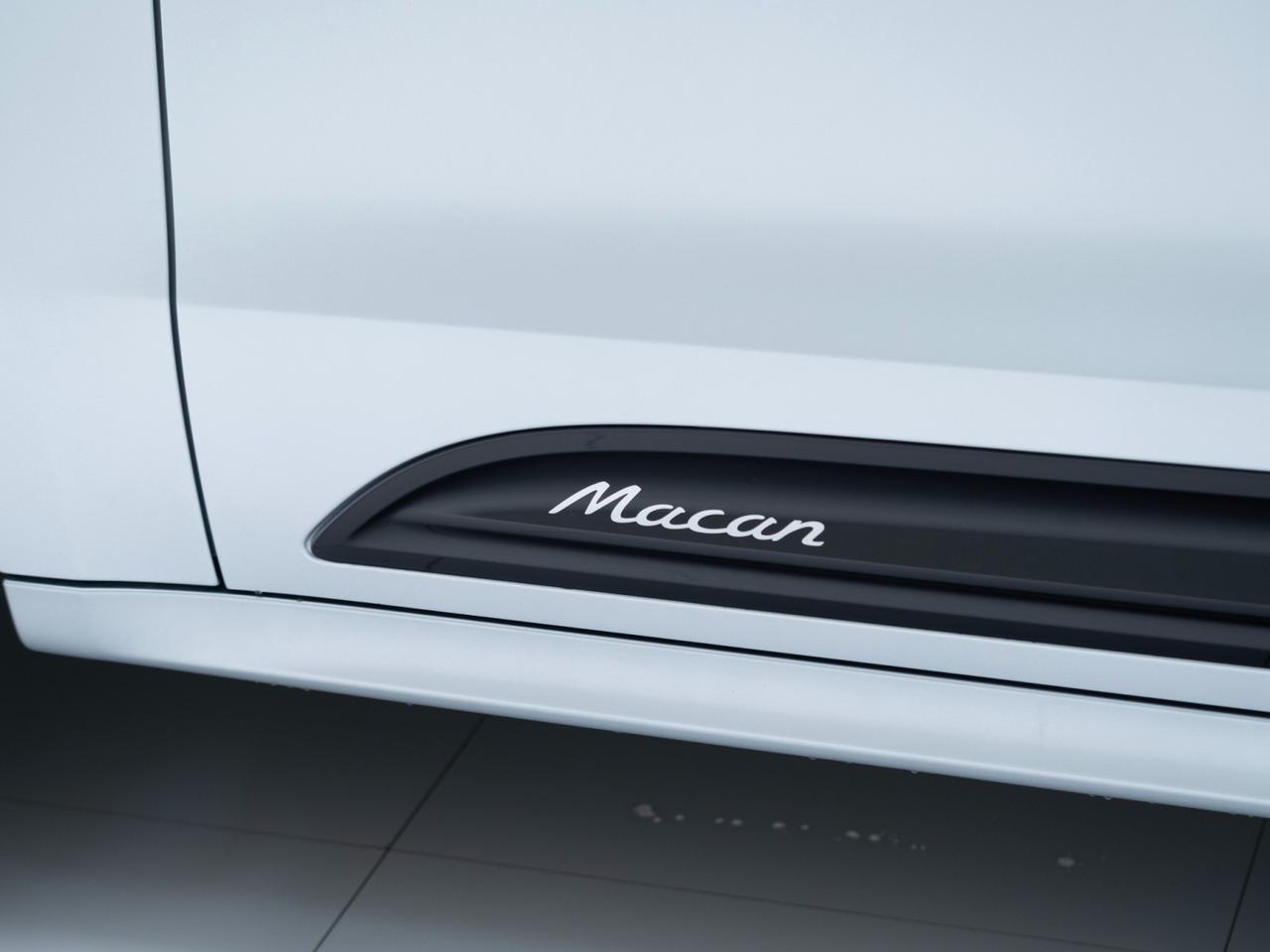 2026 Porsche Macan Pompano Beach FL