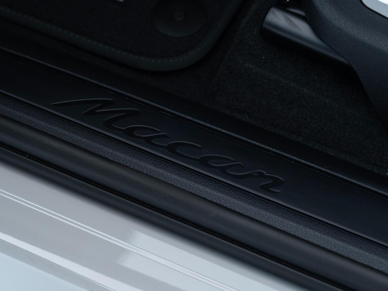 2026 Porsche Macan Pompano Beach FL