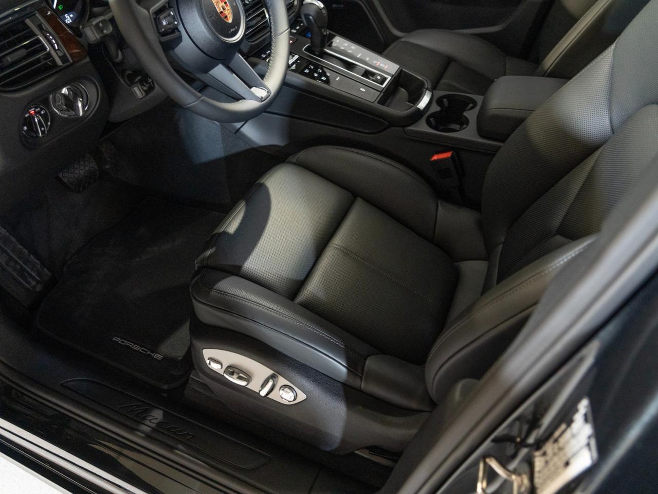 2026 Porsche Macan Pompano Beach FL