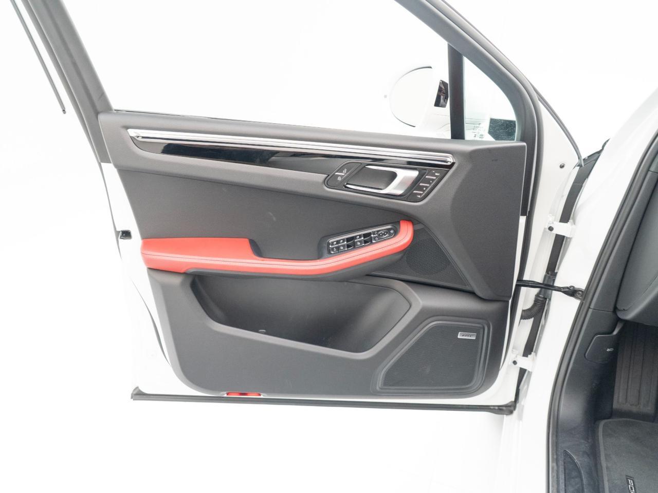 2026 Porsche Macan Pompano Beach FL