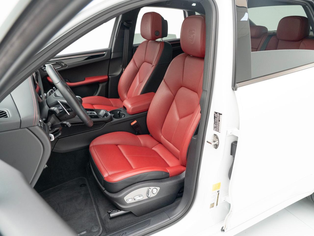 2026 Porsche Macan Pompano Beach FL