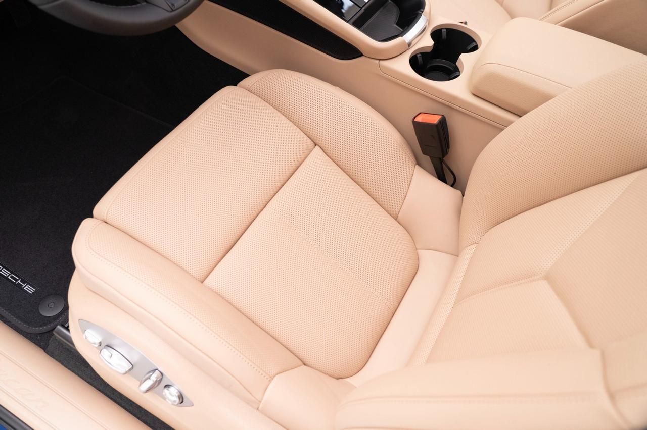 2026 Porsche Macan Pompano Beach FL