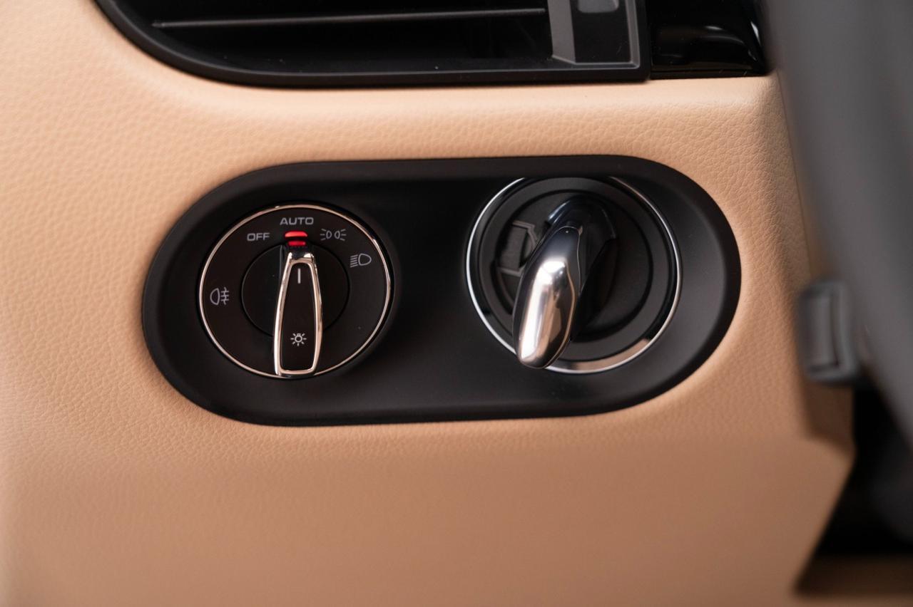 2026 Porsche Macan Pompano Beach FL