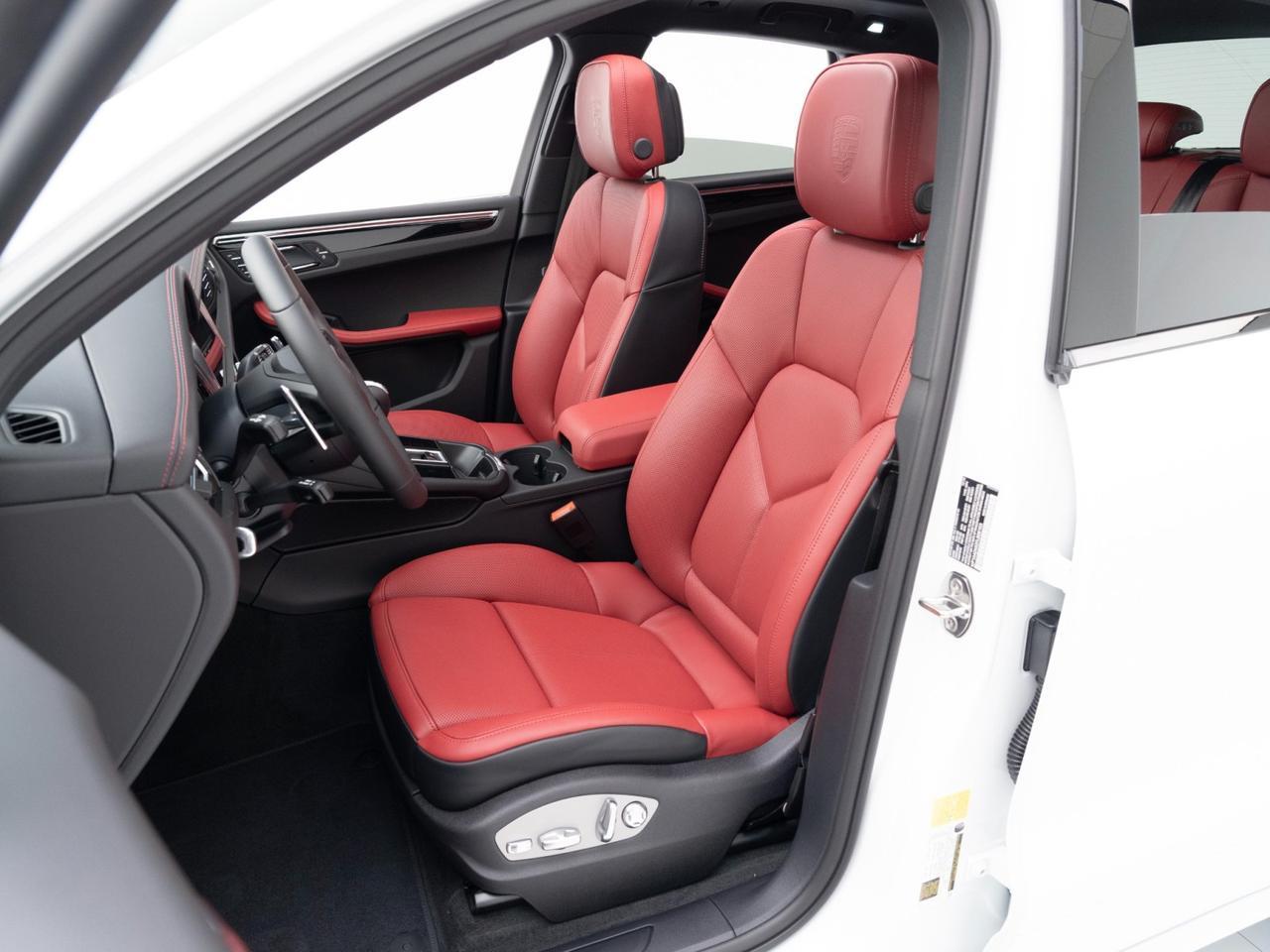 2026 Porsche Macan Pompano Beach FL