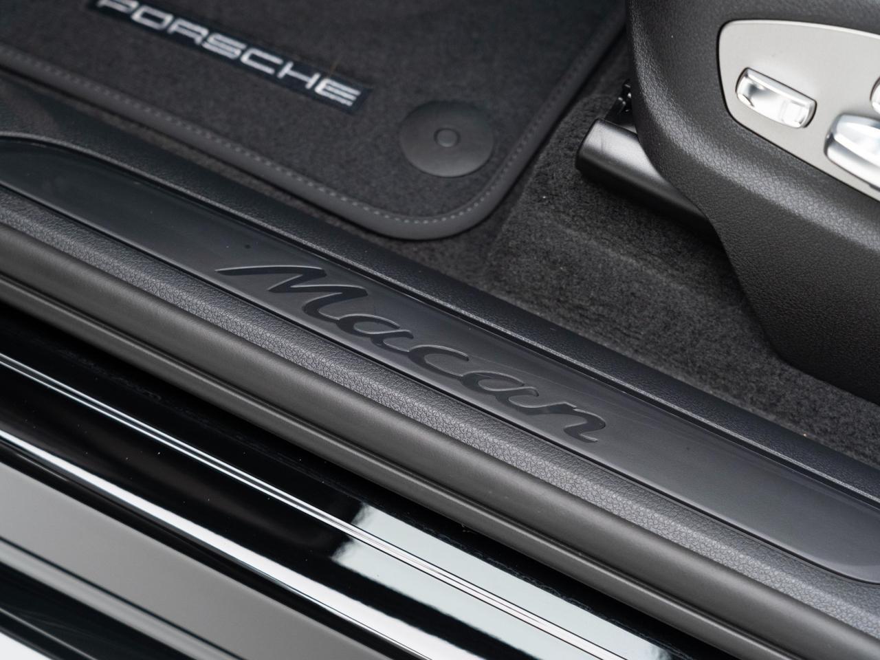 2026 Porsche Macan Pompano Beach FL