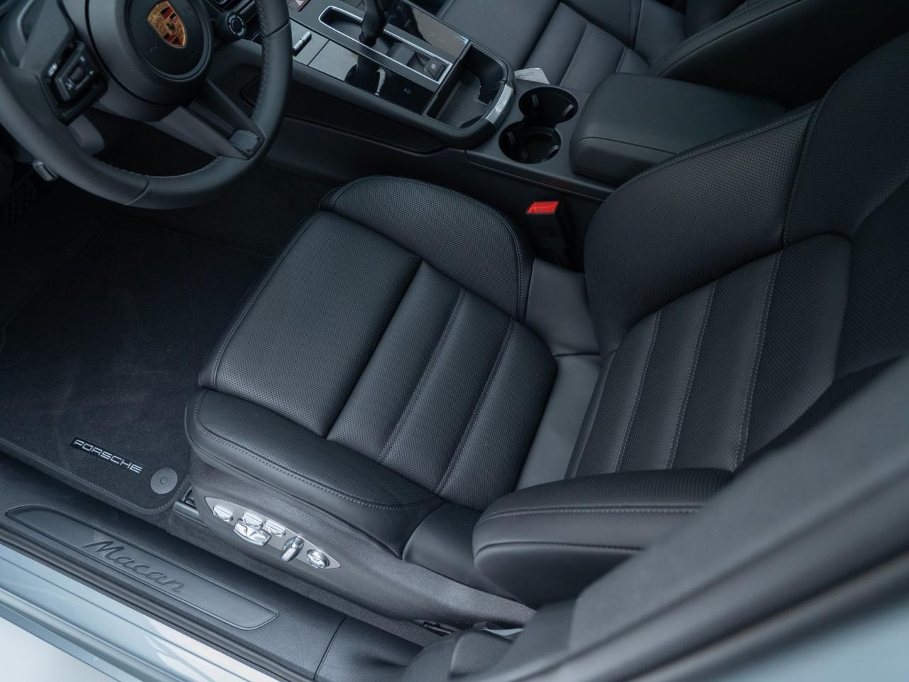 2026 Porsche Macan Pompano Beach FL