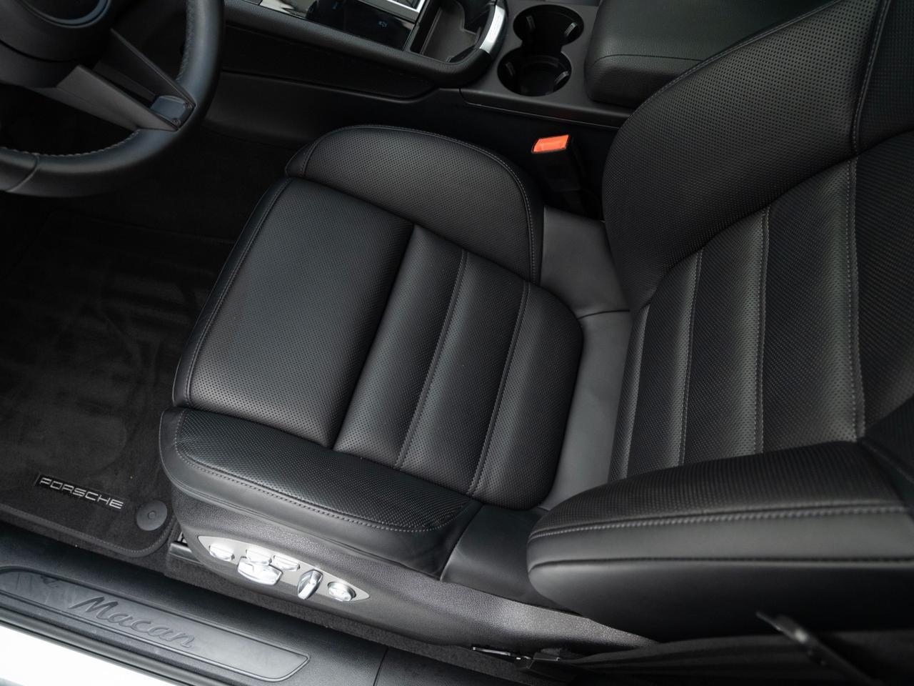 2026 Porsche Macan Pompano Beach FL