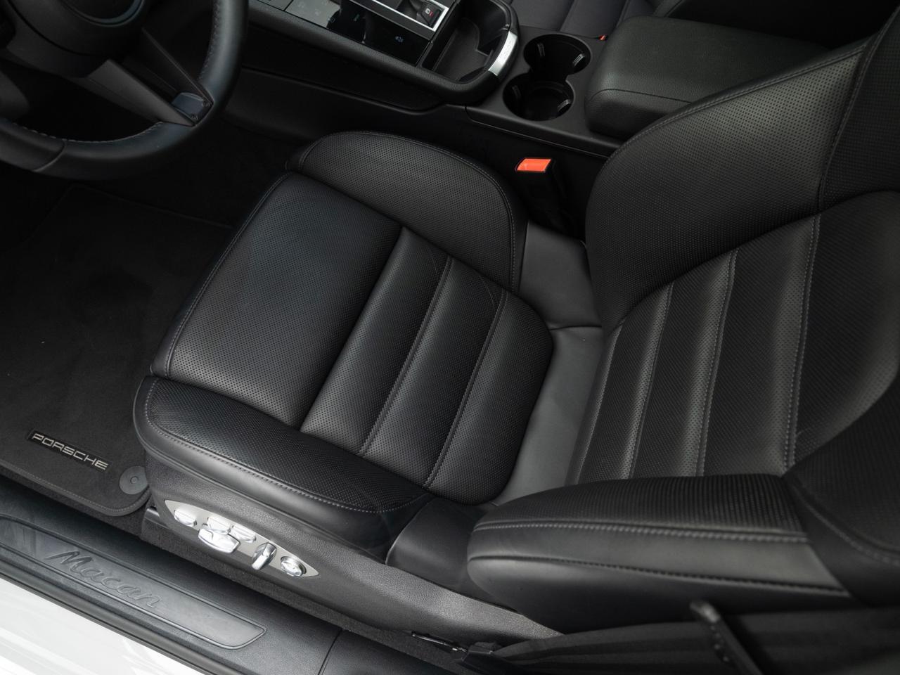 2026 Porsche Macan Pompano Beach FL