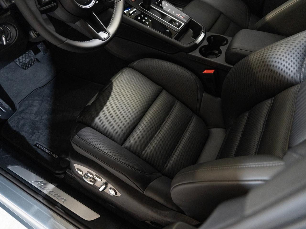 2026 Porsche Macan Pompano Beach FL