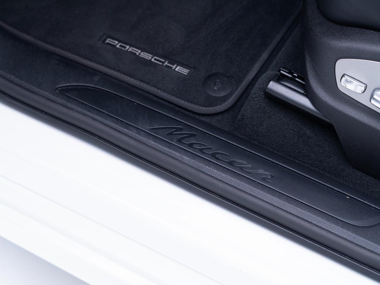 2026 Porsche Macan Pompano Beach FL
