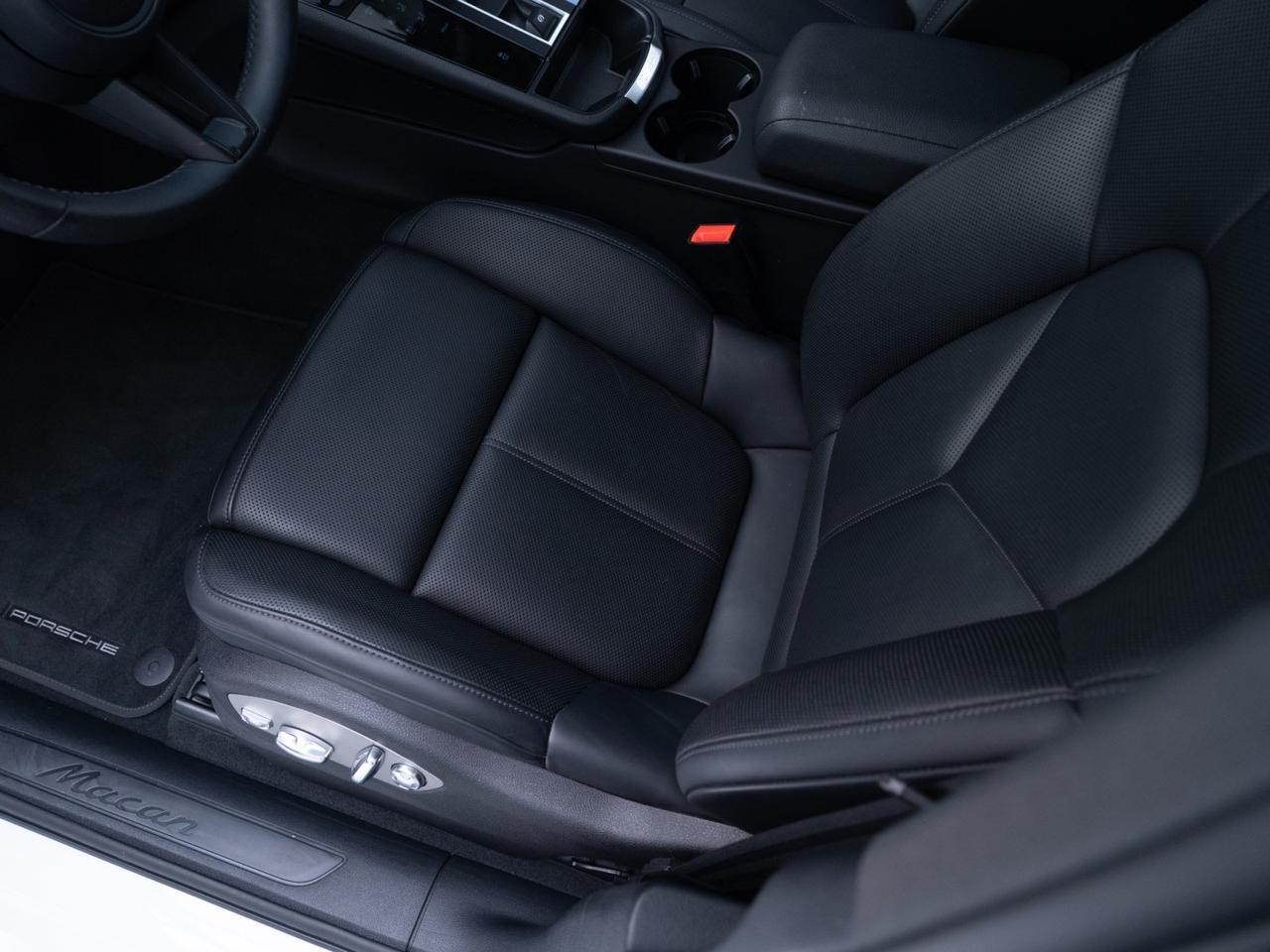 2026 Porsche Macan Pompano Beach FL