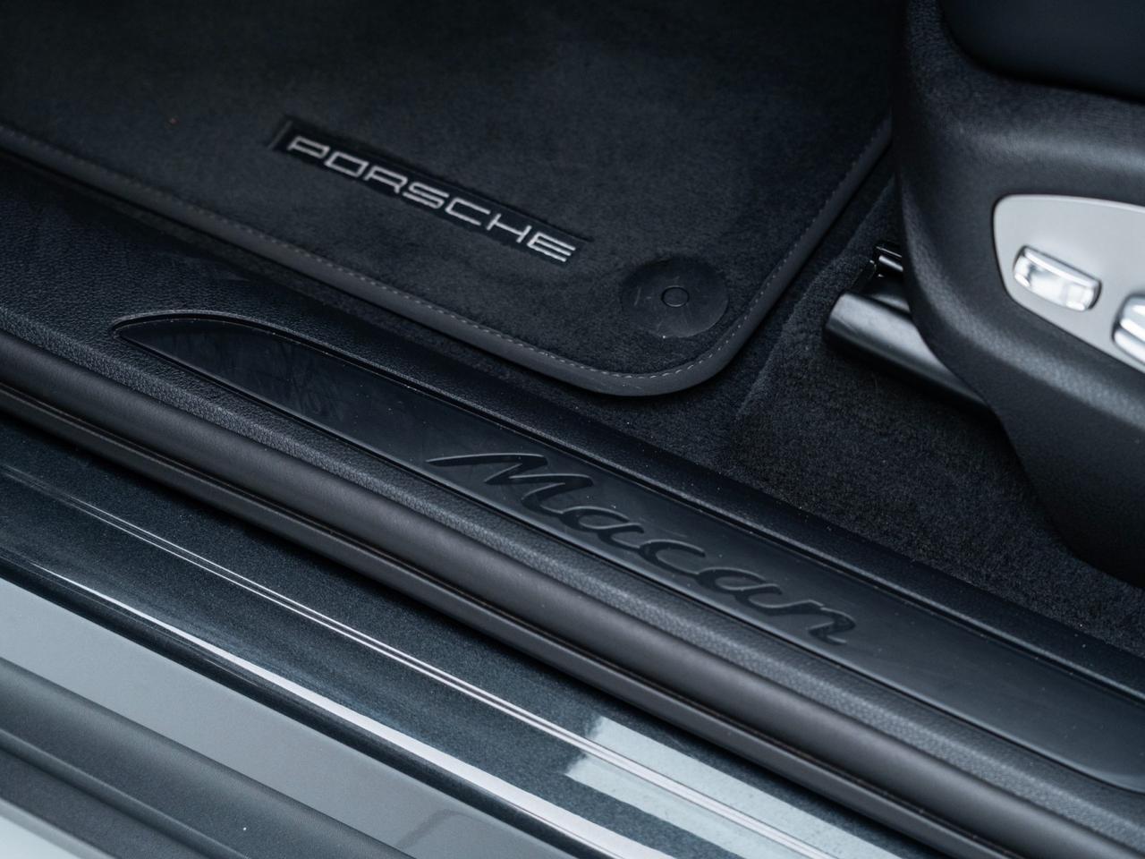 2026 Porsche Macan Pompano Beach FL