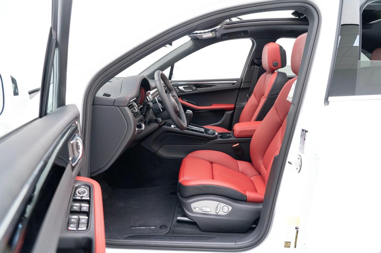 2026 Porsche Macan Pompano Beach FL