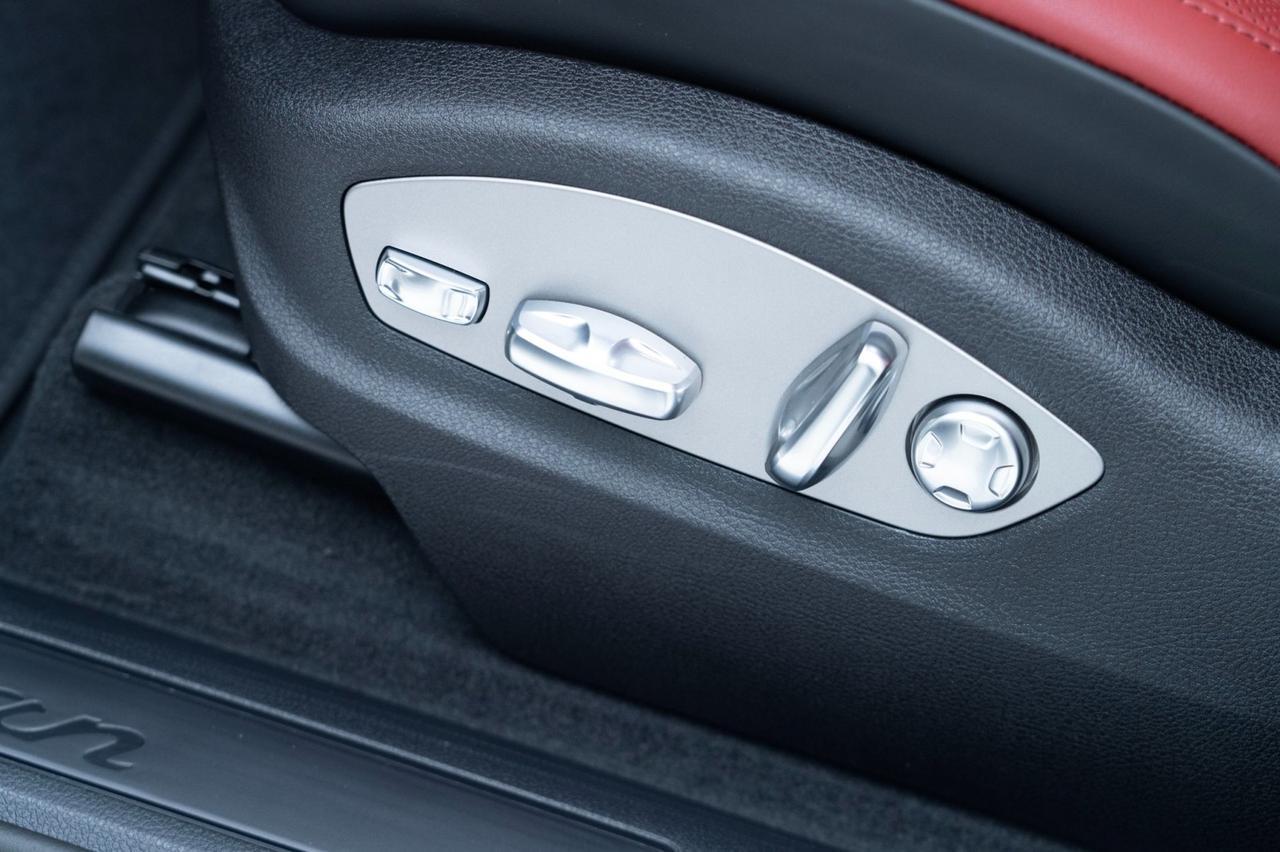 2026 Porsche Macan Pompano Beach FL