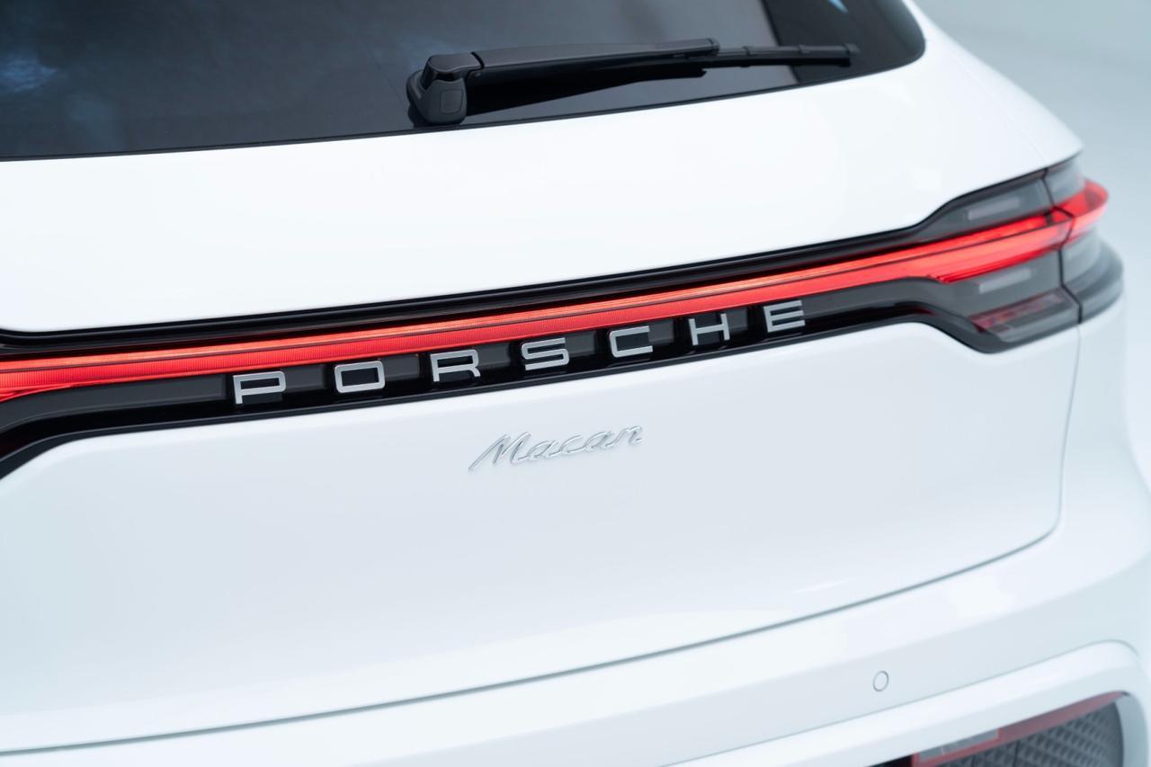 2026 Porsche Macan Pompano Beach FL