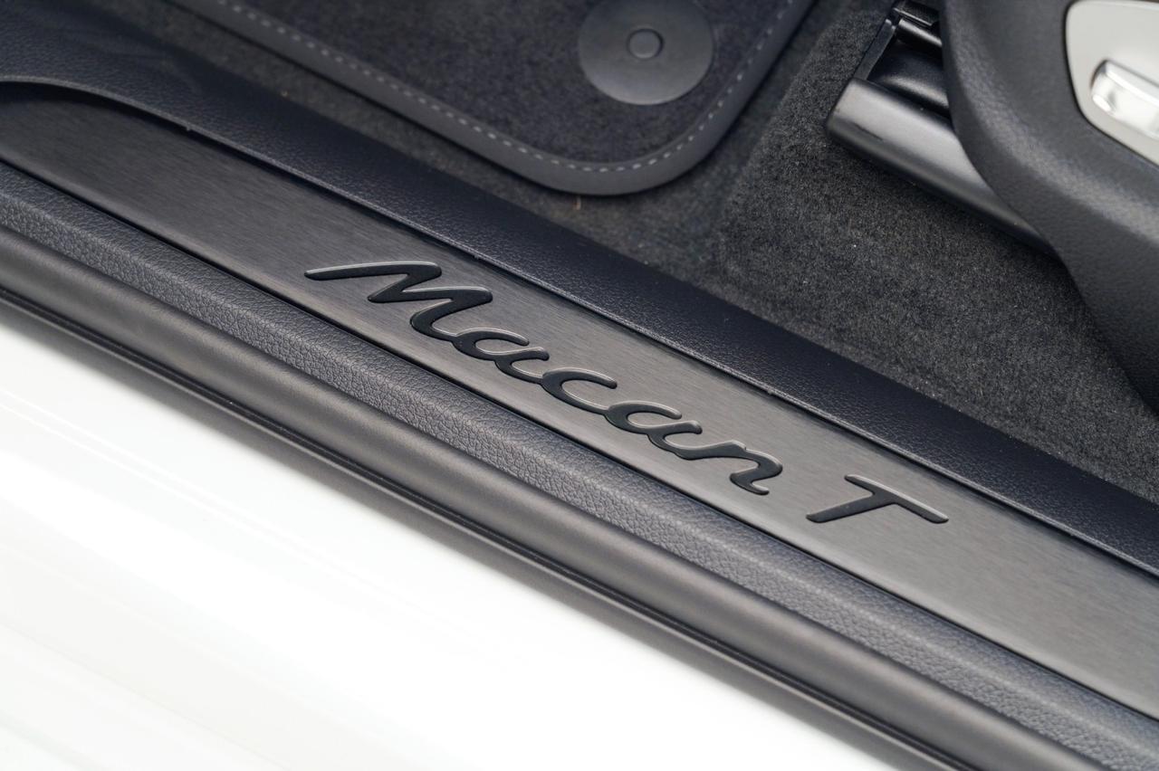 2026 Porsche Macan Pompano Beach FL